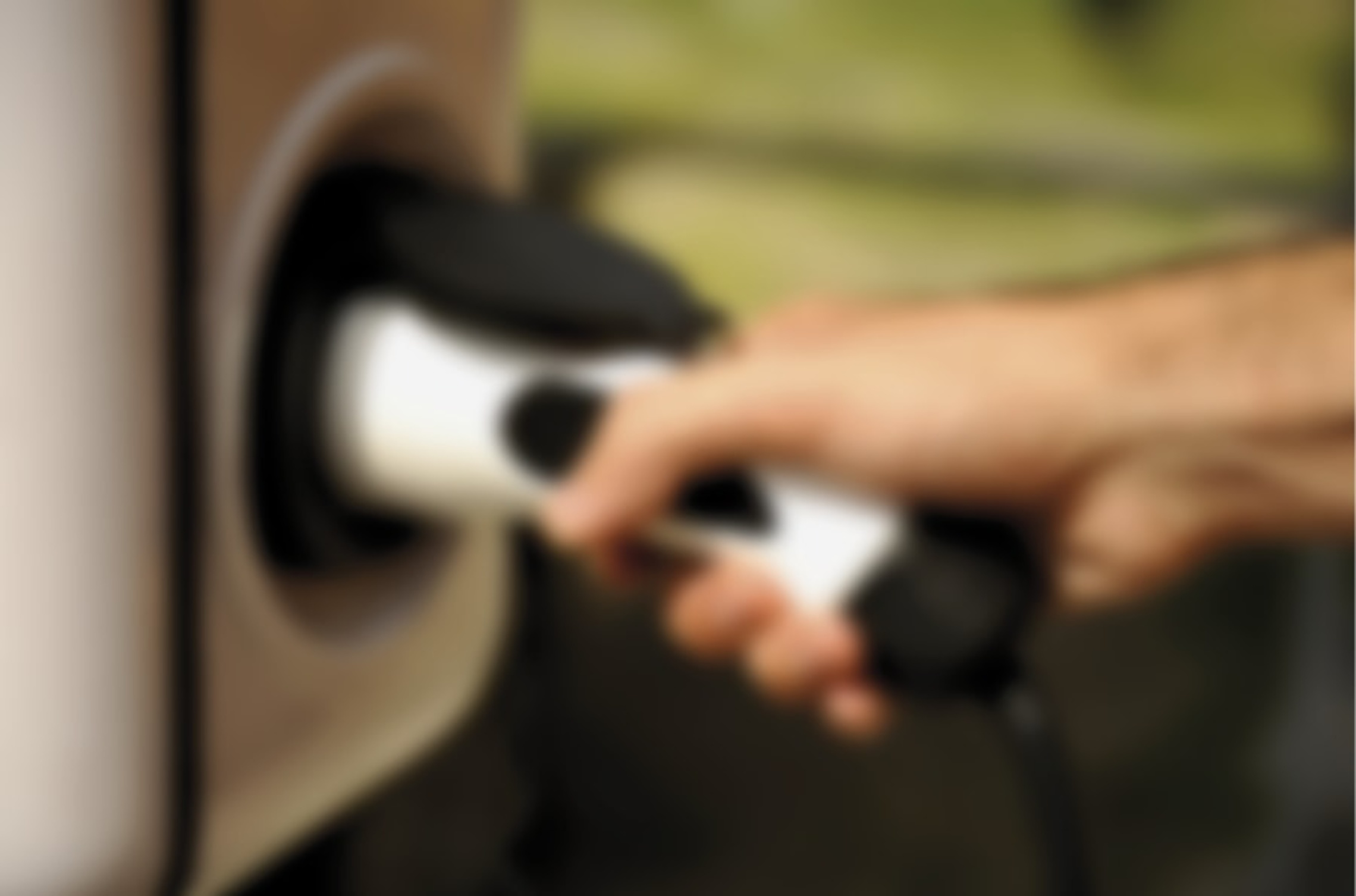 Elektro­mobilität bei DM Elektrotechnik in Dettingen unter Teck